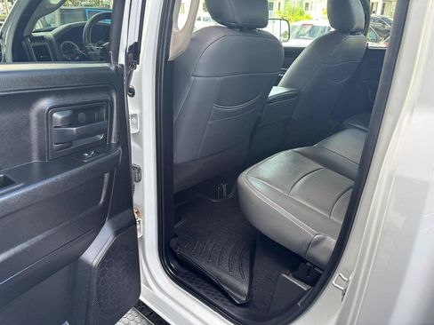 Used 2015 RAM 1500 Express AWD/4WD image 11