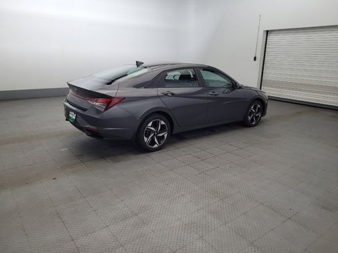 Used 2023 Hyundai Elantra SEL w/ Convenience Package FWD image 10
