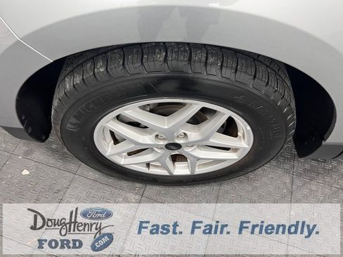 Used 2023 Ford Edge SEL image 19