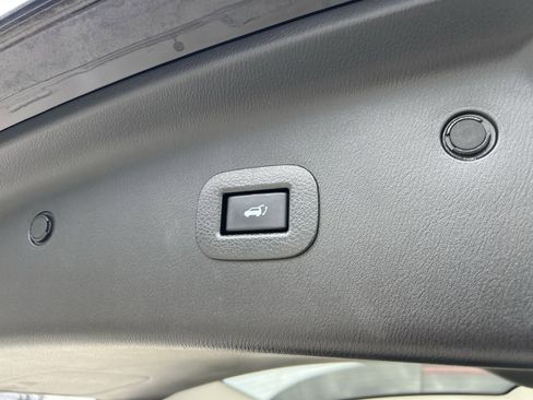 Used 2023 INFINITI QX80 Premium Select w/ All-Season Package image 29