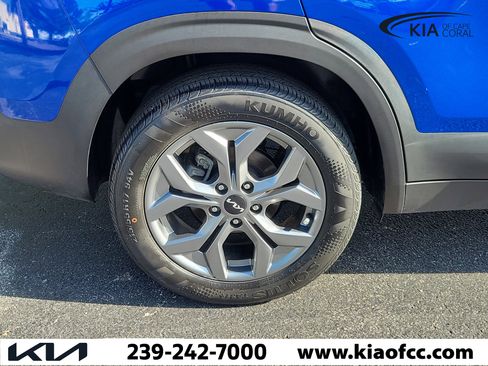 Certified 2024 Kia Seltos S FWD image 9