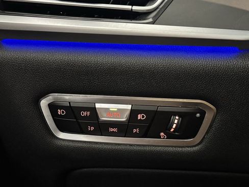 Used 2022 BMW X7 xDrive40i AWD/4WD image 28