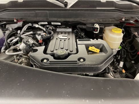 New 2026 RAM 3500 Laramie AWD/4WD image 21