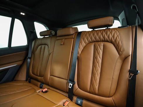 New 2026 BMW X5 xDrive40i w/ M Sport Package image 23