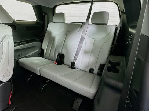 Certified 2025 Hyundai Palisade SEL FWD image 27