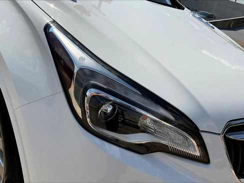 Used 2020 Buick Envision Essence image 29