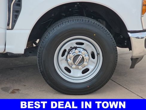 Used 2024 Ford F250 XL w/ XL Chrome Package RWD image 38