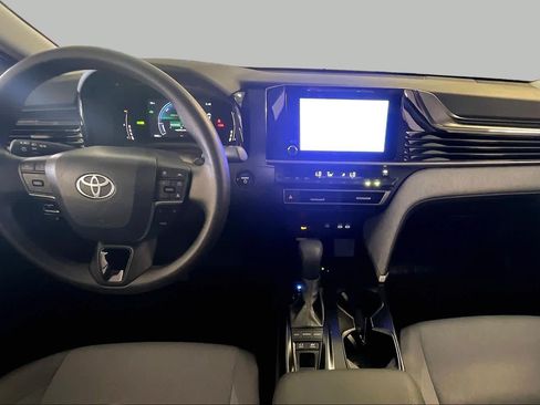 Used 2026 Toyota Camry LE w/ Convenience Package FWD image 13