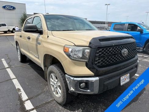 Used 2018 Toyota Tundra SR5 w/ SR5 Upgrade Package AWD/4WD image 3
