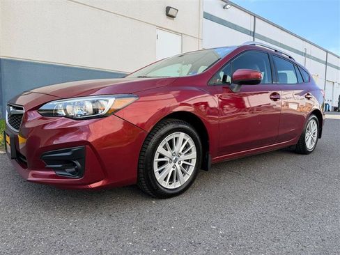 Used 2017 Subaru Impreza 2.0i Premium AWD/4WD image 3