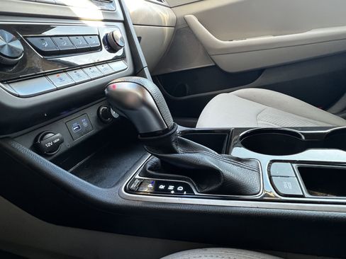 Used 2019 Hyundai Sonata SE image 28