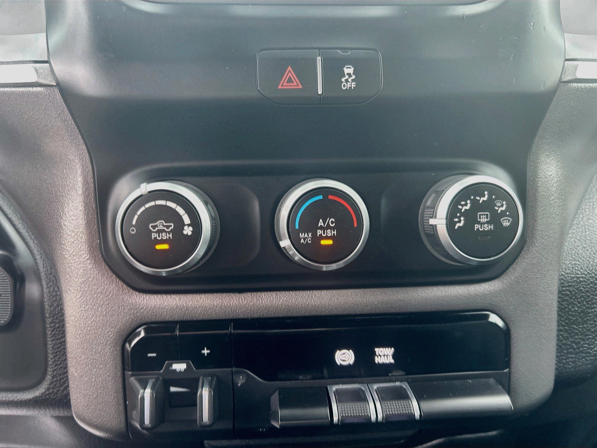 Used 2021 RAM 2500 Big Horn AWD/4WD image 14
