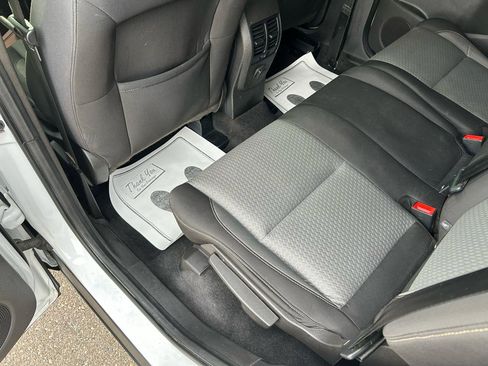 Used 2017 Ford Escape SE AWD/4WD image 9