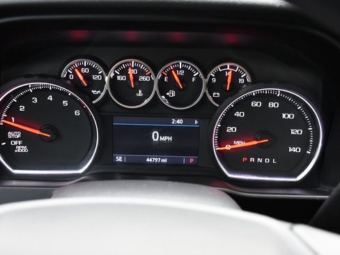 Used 2020 Chevrolet Silverado 1500 LT w/ LT Value Package image 12