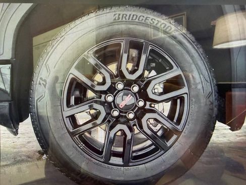 Used 2025 GMC Sierra 1500 Elevation AWD/4WD image 14