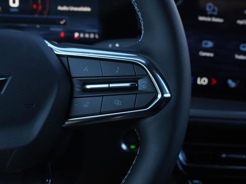 New 2026 Chevrolet Traverse LT image 16