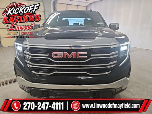Used 2023 GMC Sierra 1500 SLT w/ SLT Premium Package AWD/4WD image 3