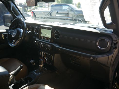 Used 2021 Jeep Wrangler Unlimited Rubicon 4xe w/ Steel Bumper Group image 32