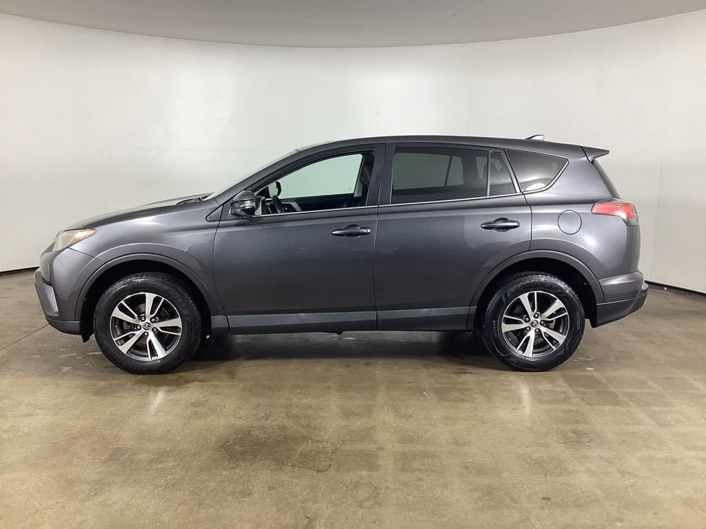 Used 2018 Toyota RAV4 XLE FWD image 8