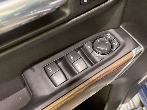 Used 2021 Chevrolet Silverado 1500 High Country w/ Technology Package image 30