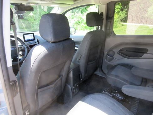 Used 2022 Ford Transit Connect XLT FWD image 28