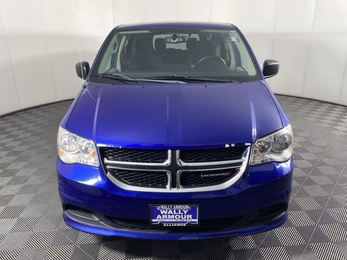 Used 2018 Dodge Grand Caravan SE w/ UConnect Hands-Free Group FWD image 10