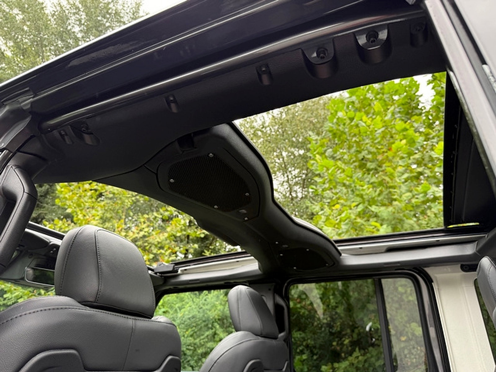 New 2027 Jeep Wrangler Unlimited Sahara AWD/4WD image 27