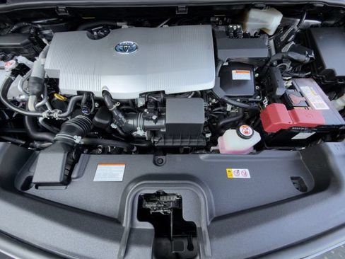 Used 2022 Toyota Prius Prime LE FWD image 28