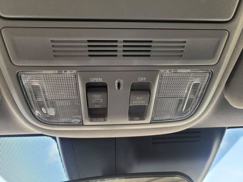 Used 2020 Honda CR-V EX image 31