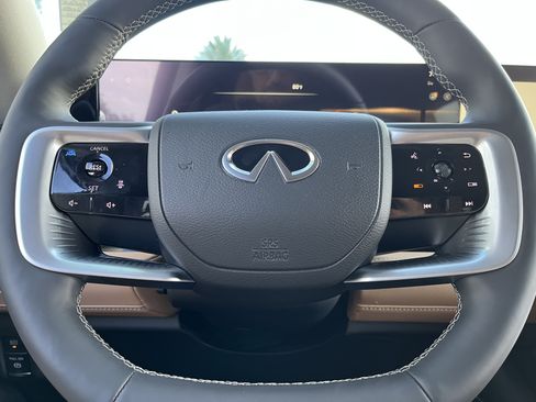 Certified 2026 INFINITI QX80 Luxe w/ Cargo Package AWD/4WD image 25