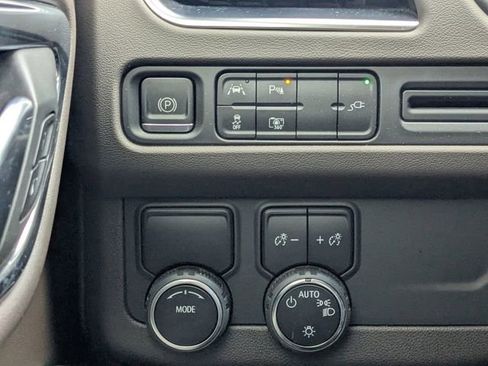 Used 2022 Chevrolet Tahoe LT w/ Luxury Package image 23