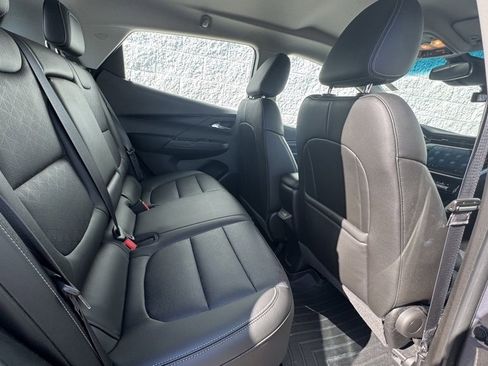 Used 2022 Chevrolet Bolt LT w/ Infotainment Package image 11