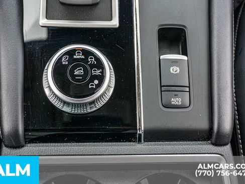 Used 2023 Mitsubishi Outlander SE image 48