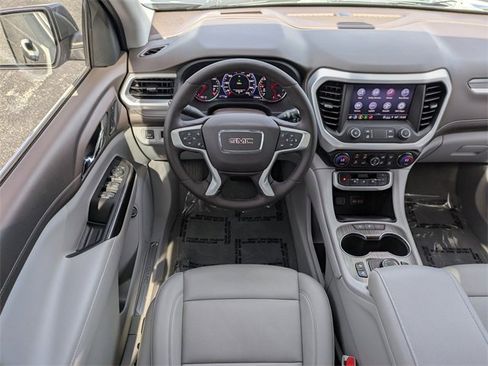 Used 2023 GMC Acadia SLT w/ Technology Package image 21
