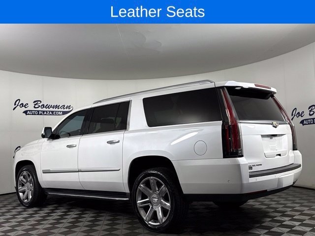 Used 2020 Cadillac Escalade ESV Premium Luxury AWD/4WD image 9