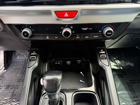 Used 2020 Kia Telluride S AWD/4WD image 15