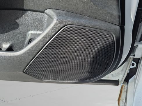 Used 2019 Honda Accord Touring image 24
