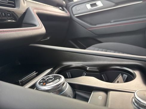 Certified 2025 Ford Explorer ST-Line image 29