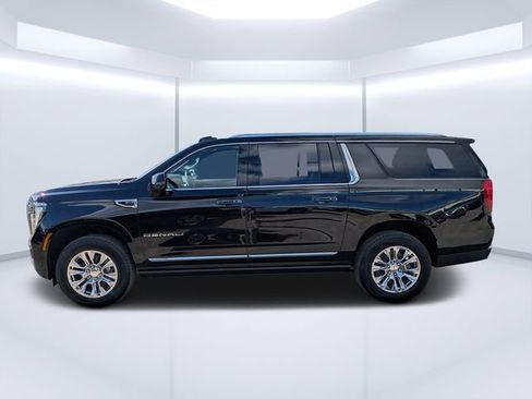 New 2026 GMC Yukon XL Denali w/ Sun & Power Step Package AWD/4WD image 6