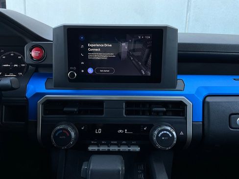 Used 2025 Toyota Tacoma TRD Off-Road image 25