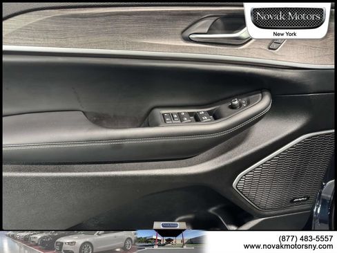 Used 2023 Jeep Grand Cherokee L Limited w/ Luxury Tech Group II AWD/4WD image 20