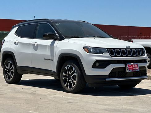 Used 2024 Jeep Compass Limited AWD/4WD image 10