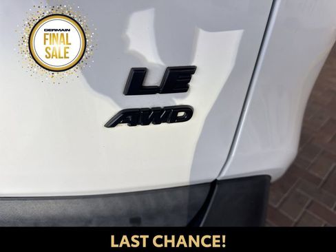 Certified 2020 Toyota RAV4 LE image 5