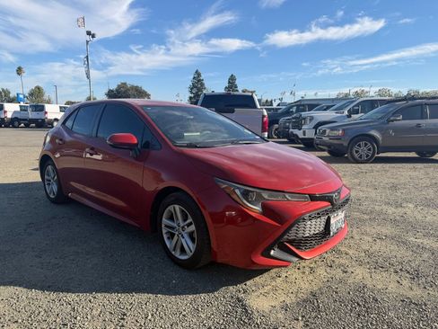 Used 2019 Toyota Corolla SE w/ Carpet Mat Package FWD image 8