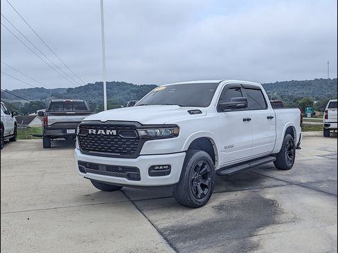 Used 2025 RAM 1500 Big Horn AWD/4WD image 1