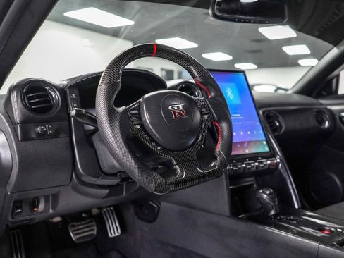 Used 2014 Nissan GT-R Premium AWD/4WD image 22