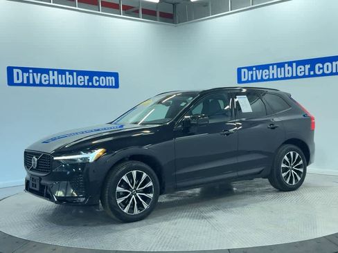 Used 2023 Volvo XC60 B5 Plus image 7