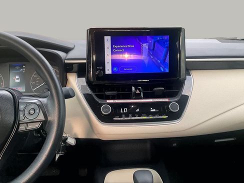 Used 2025 Toyota Corolla LE FWD image 7