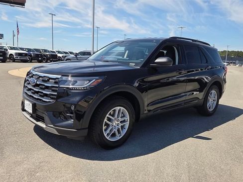 New 2026 Ford Explorer Active w/ Active Comfort Package RWD image 34