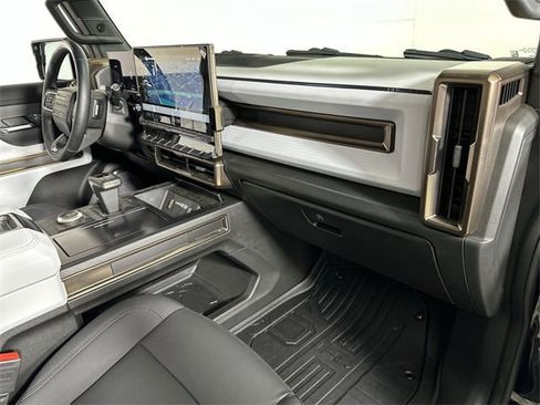New 2024 GMC Hummer EV 2X w/ Extreme Off-Road Package image 30